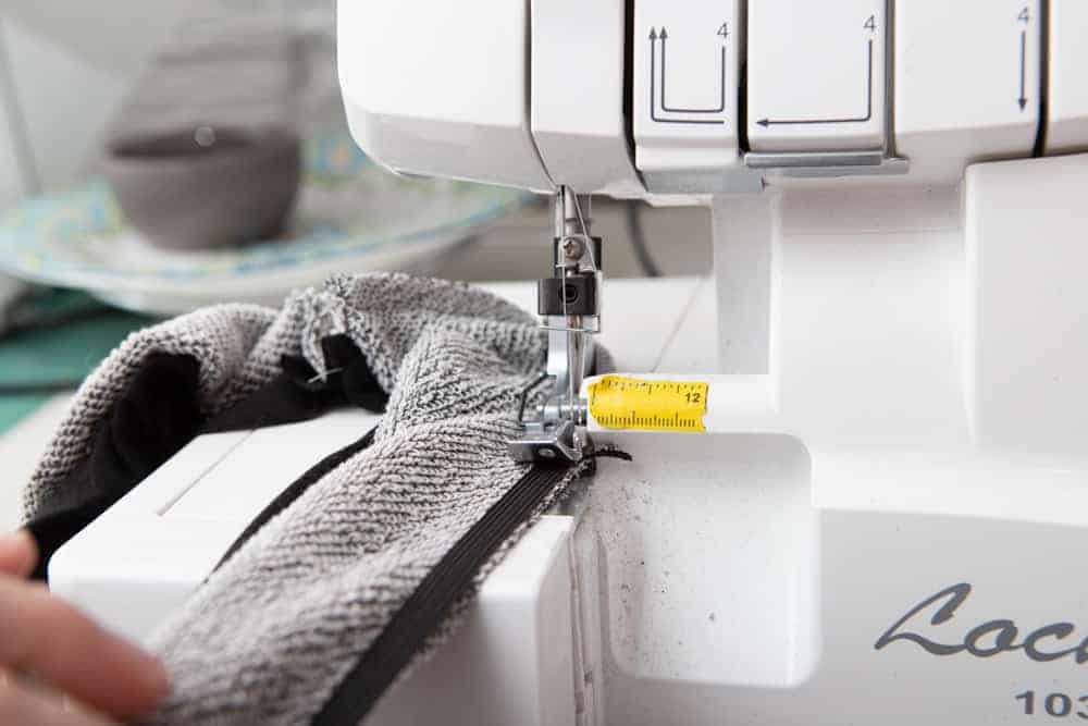 how to stabilize a seam with elastic